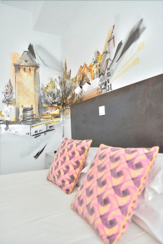 Des Arts Hotel