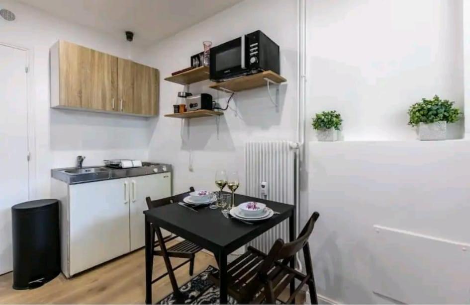 Apartment Parc De L'orangerie, Studio *