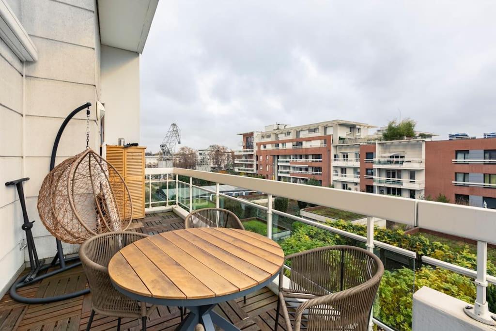 Climatise 3 Etoiles T3 Chic A Avec Billard Et Terrasse Apartment