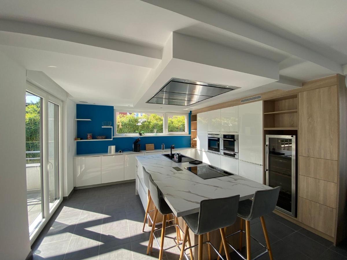 Grande Maison Avec Garage Hébergement de vacances *