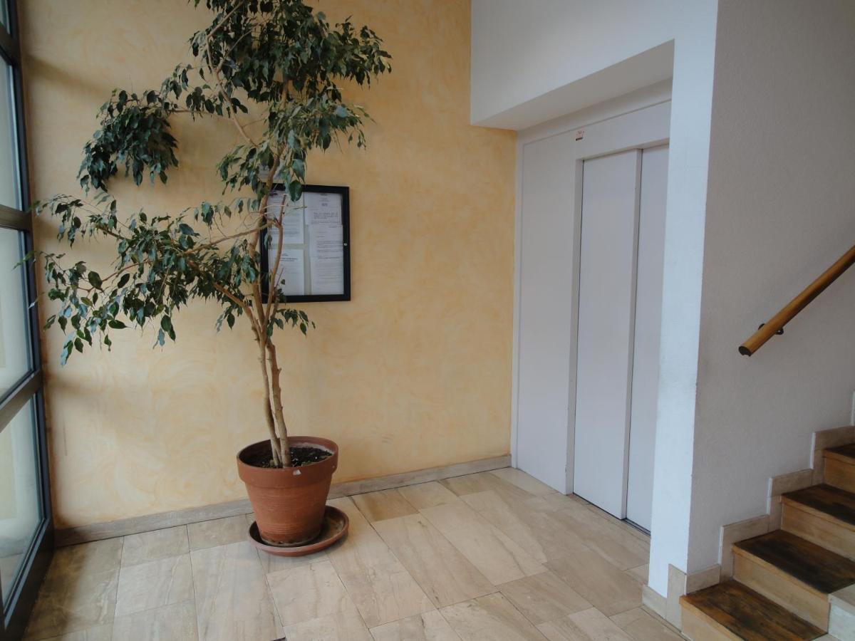 Square Walliser Pres Zenith Apartment Straßburg