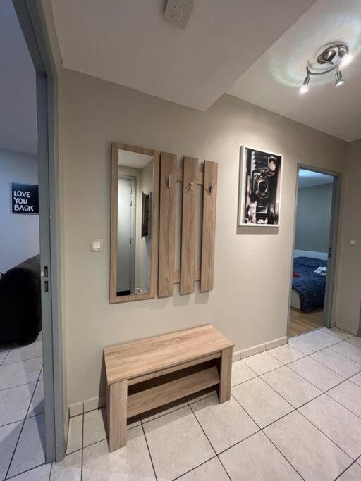 Apartment Charmant T2 + Parking Et Balcon Straßburg