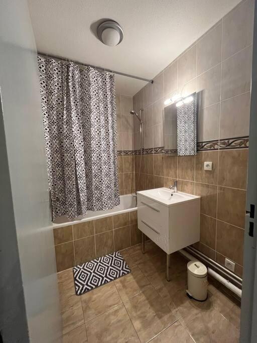Charmant T2 + Parking Et Balcon Apartment Straßburg