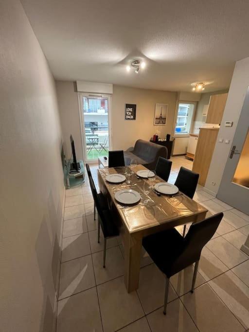 Charmant T2 + Parking Et Balcon Apartment