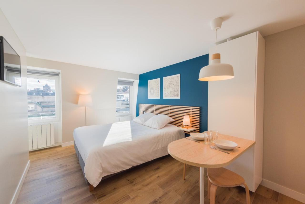 De La Nuee Bleue Apartment