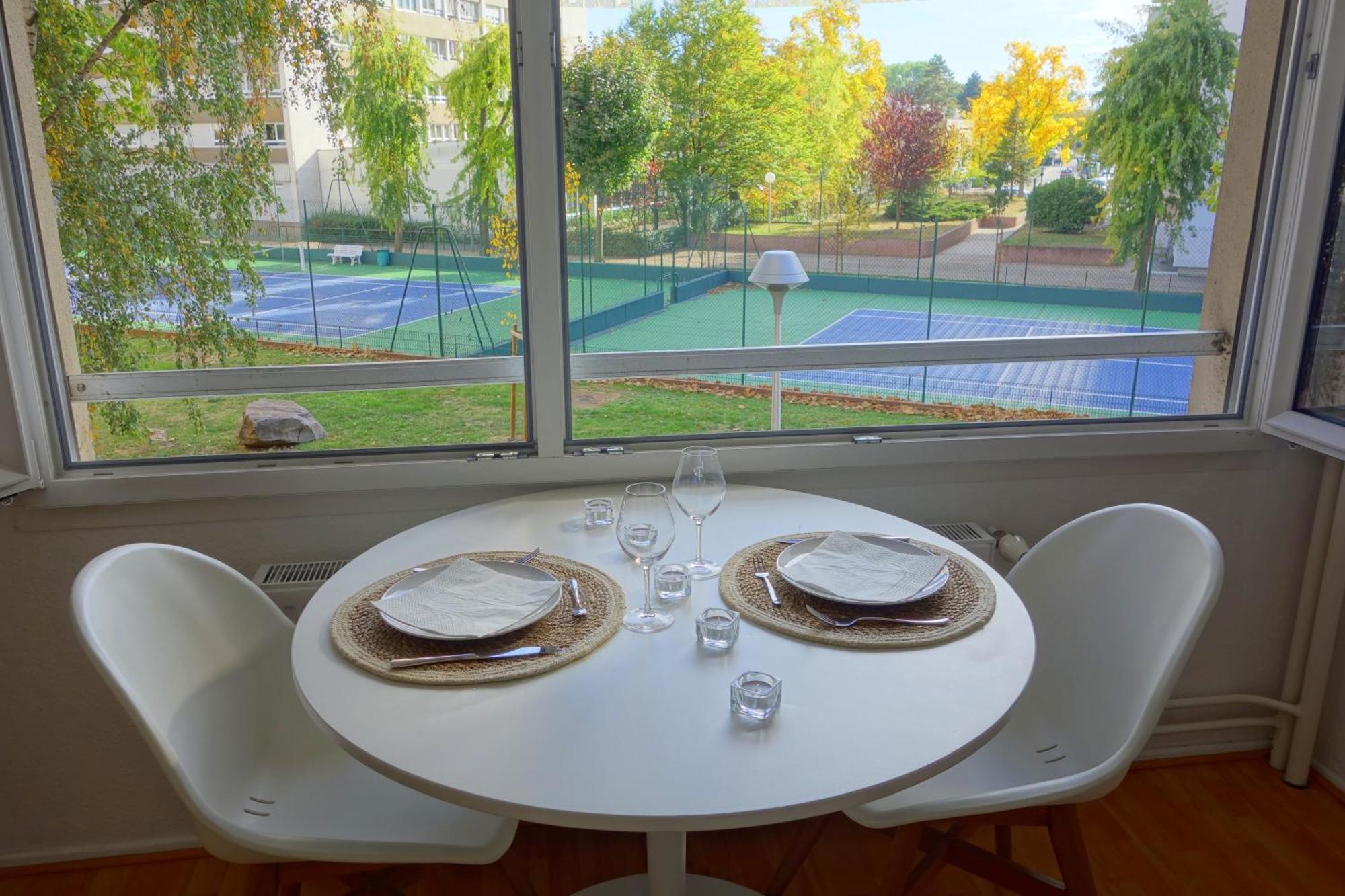 Arbres & Tennis Appartement *