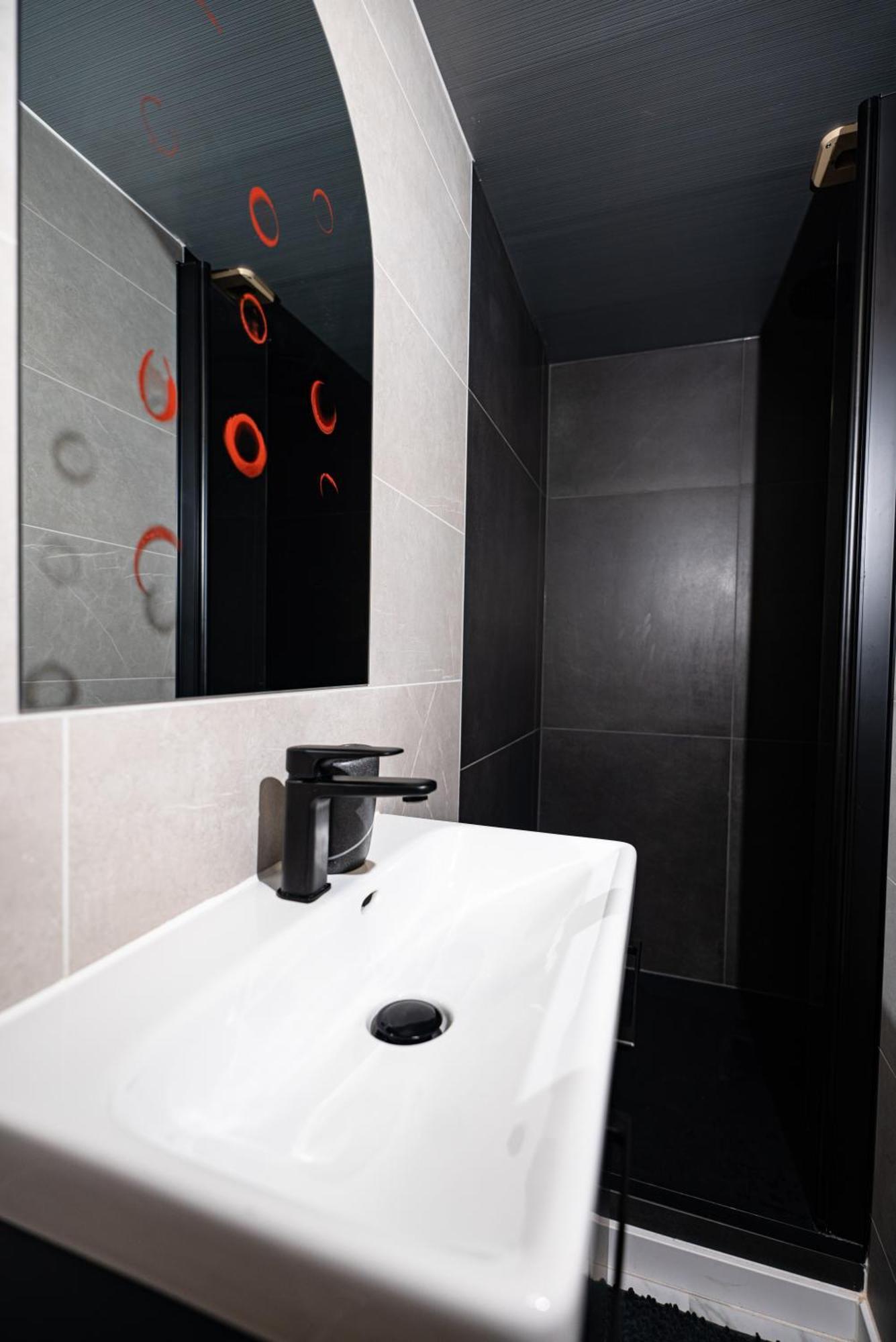 Moderne T2 Centre Sauna Wifi Office Netflix * Strasbourg