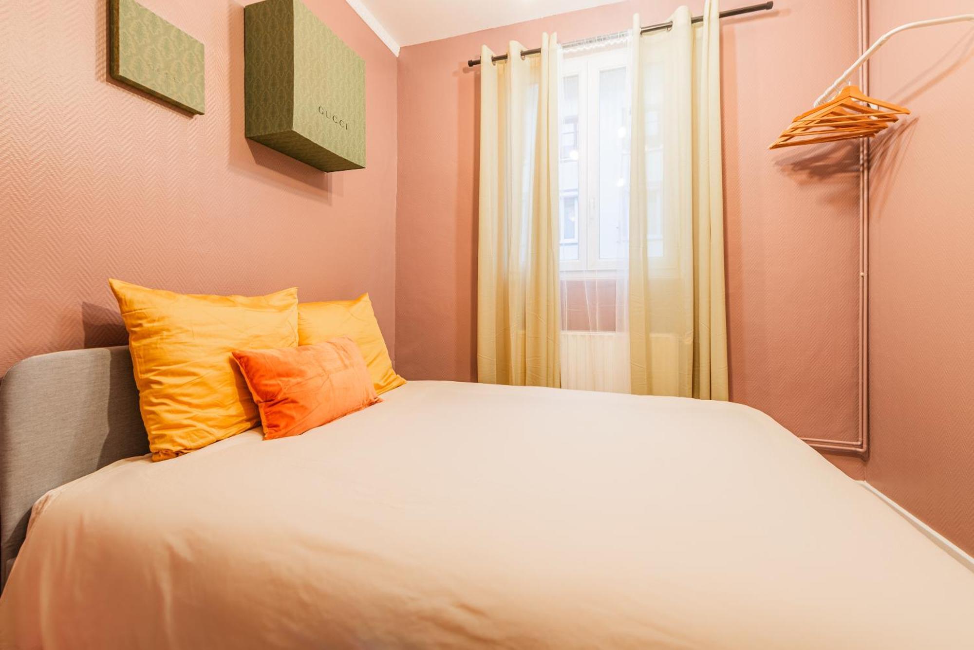 Magnifique 50m Carre Centre Apartment *