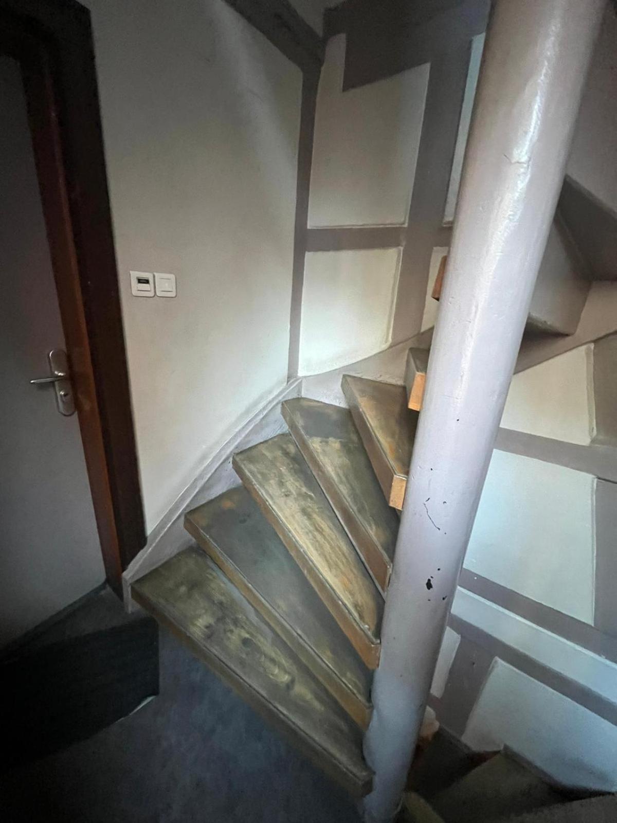 Spacious Duplex Center Appartement