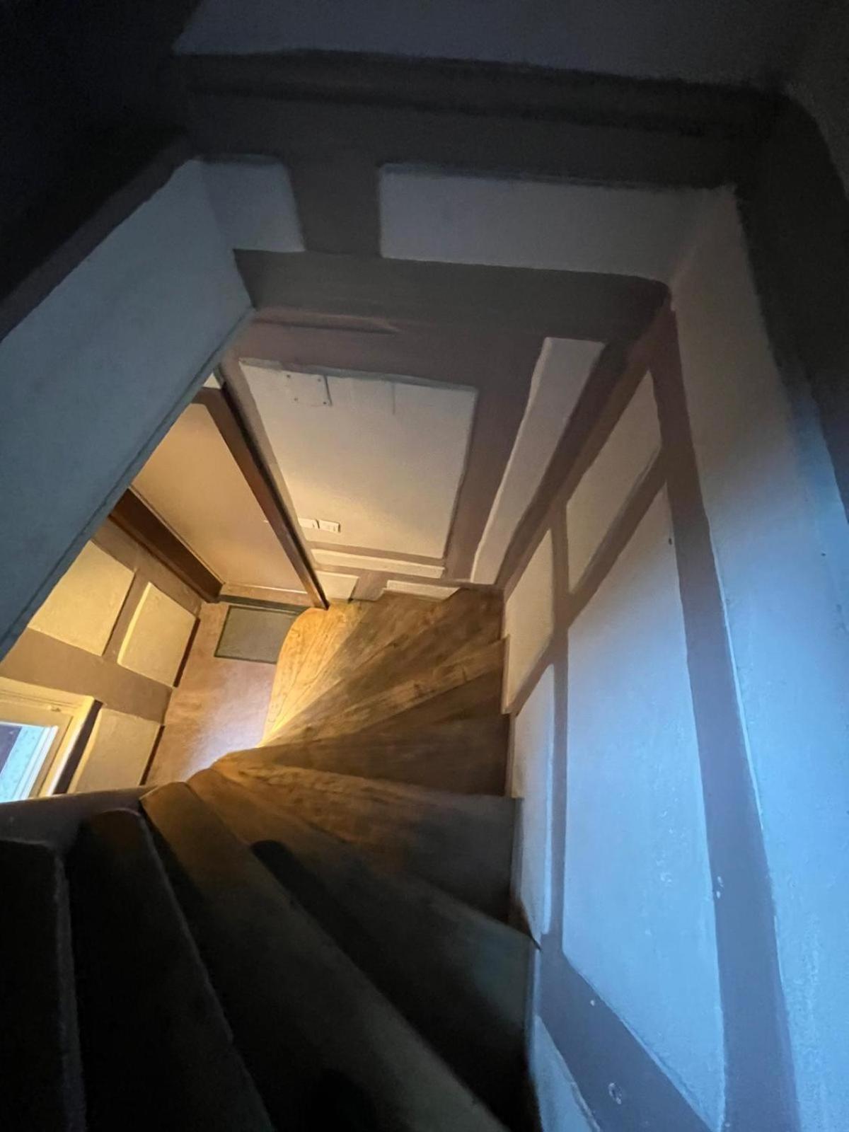 Spacious Duplex Center Appartement *