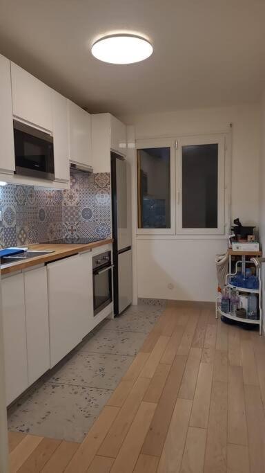 L'univers Au Blanc. Appartement *