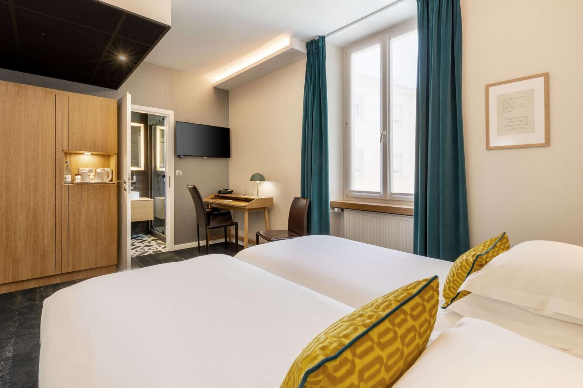 Western Monopole Métropole Hotel 4*