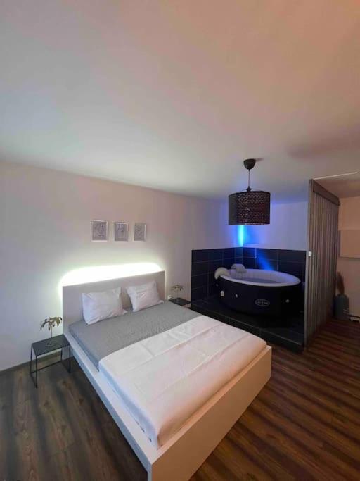 Grand Avec Jacuzzi *