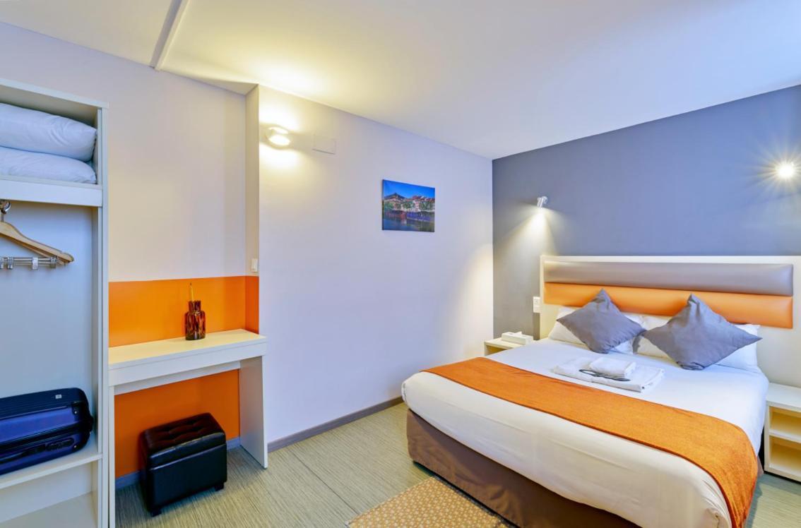Hotel Adonis 3*