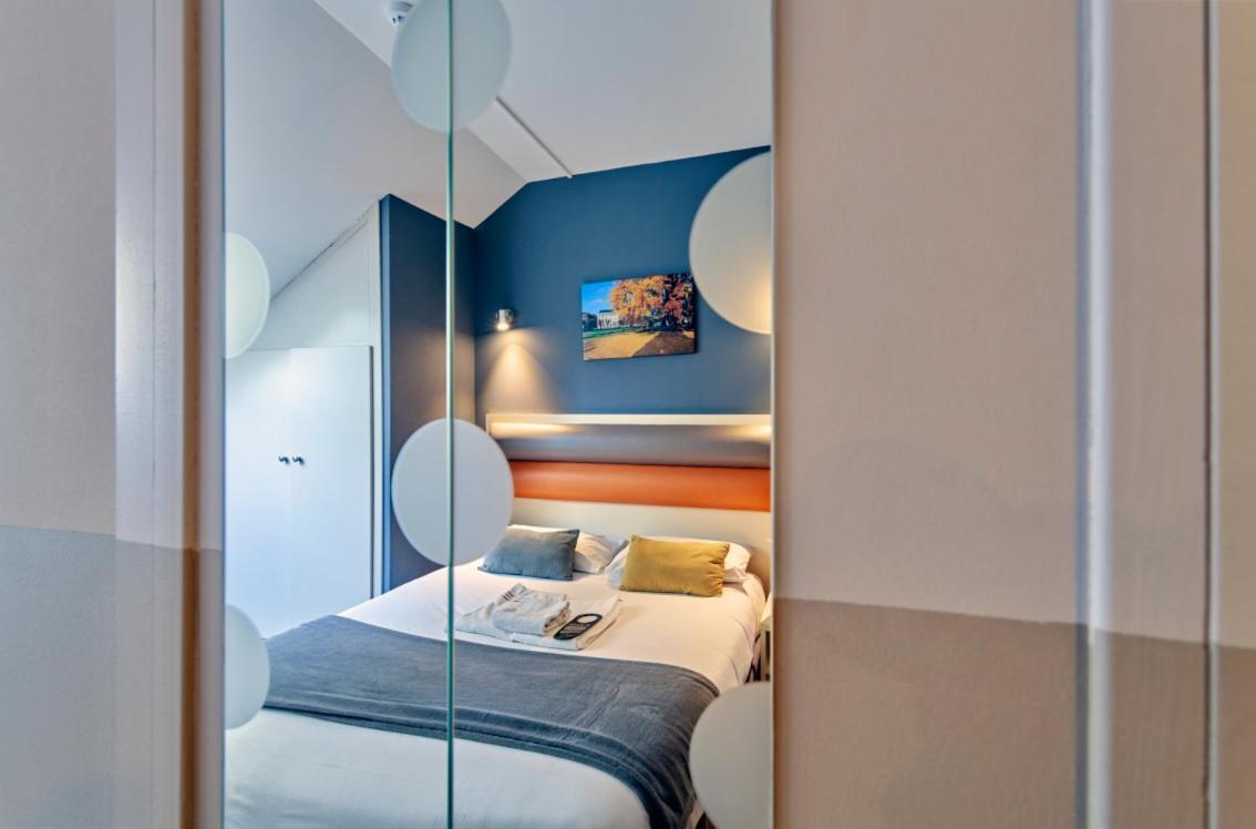 Hotel Adonis 3*