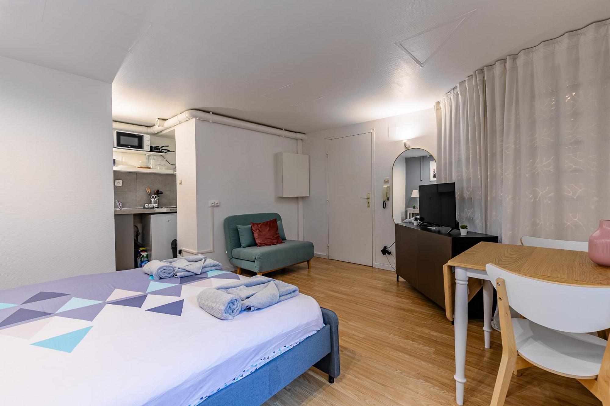 Cosy Proche Orangerie Appartement