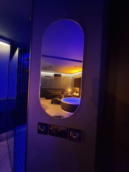 Love Room