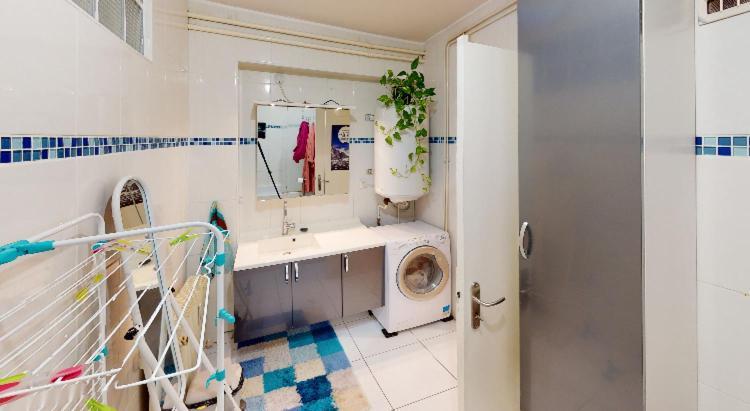 Apartment T3 Tout Confort,gare,tram,tout Commodite .