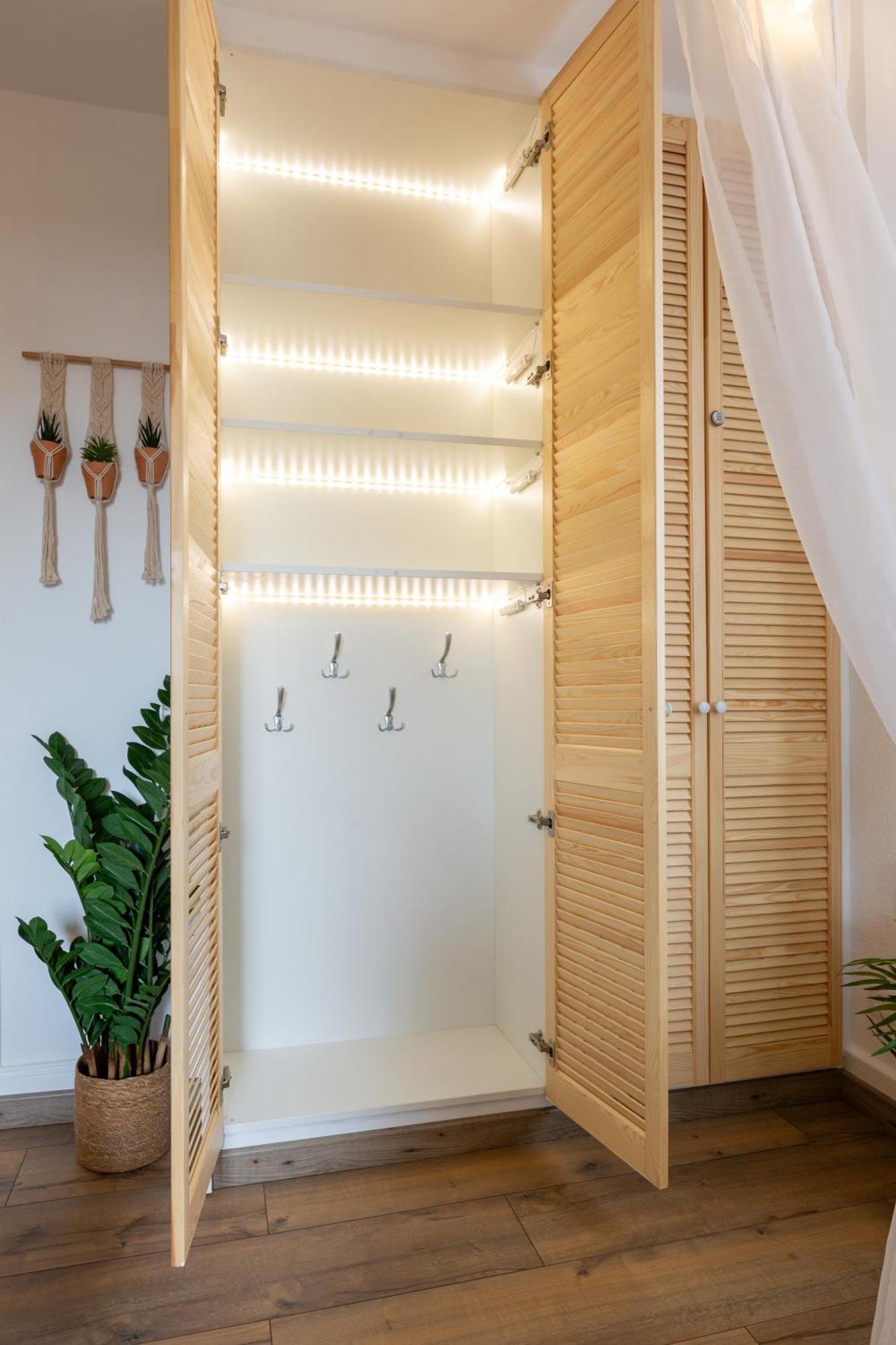 Lit Rond Tres Grand Et Confortable - Garage Possible Ou Parking Gratuit Rue - Gare 2 Min Et 4 Min En Tram - Ciel Etoile - Netflix Videoprojecteur - Luxe Et Evasion Apartment Strasbourg