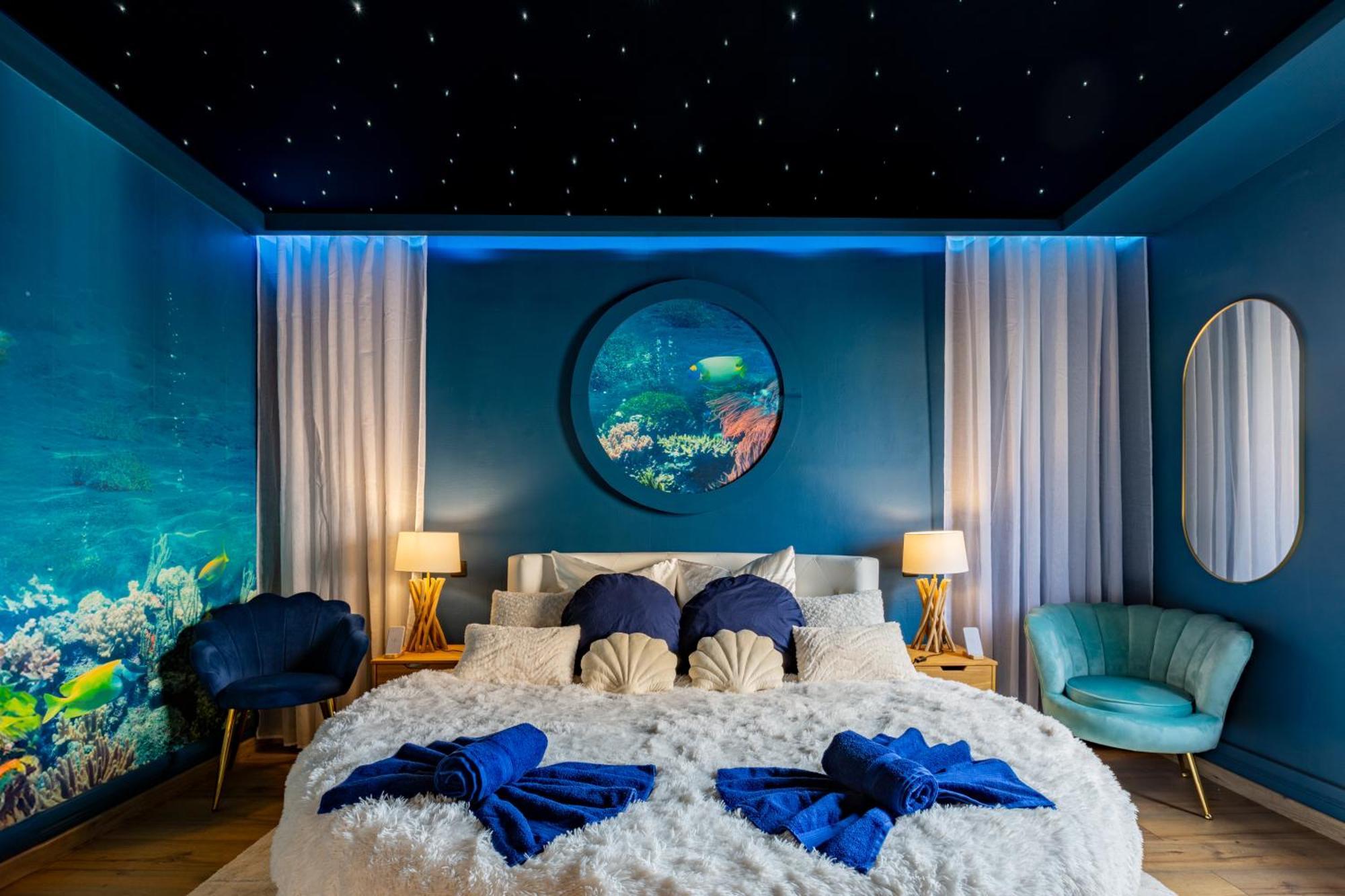 Lit Rond Tres Grand Et Confortable - Garage Possible Ou Parking Gratuit Rue - Gare 2 Min Et 4 Min En Tram - Ciel Etoile - Netflix Videoprojecteur - Luxe Et Evasion Apartment Strasbourg