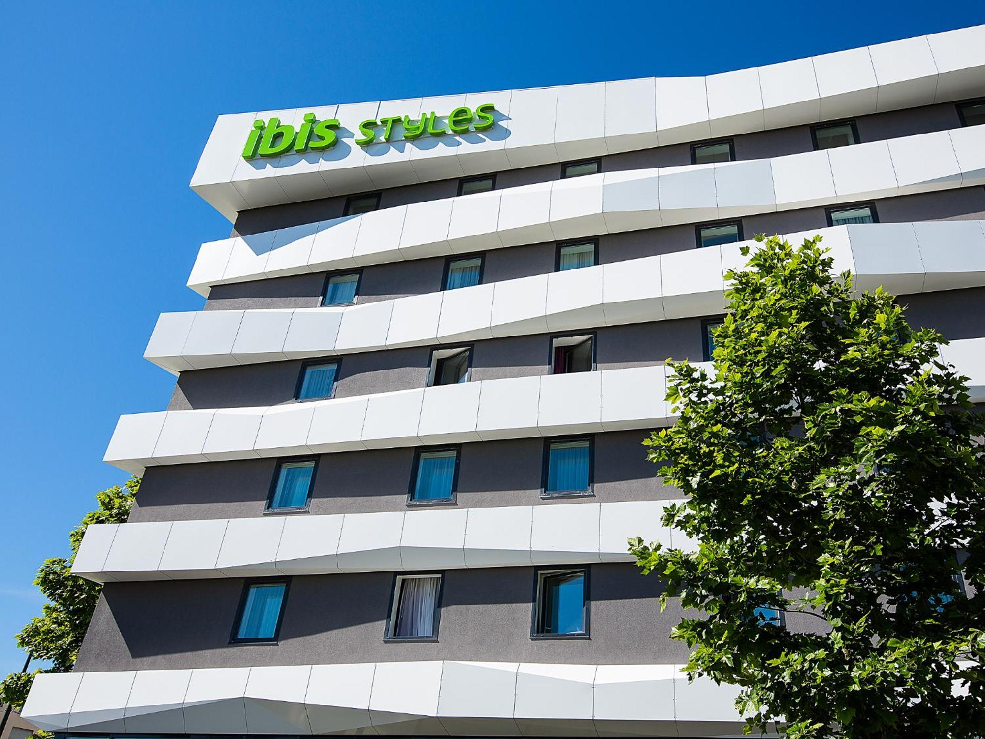 Hotel Ibis Styles Avenue Du Rhin 3*