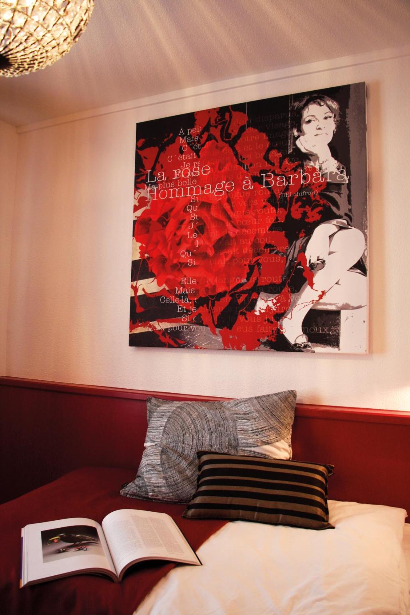 Roses Hotel 3*