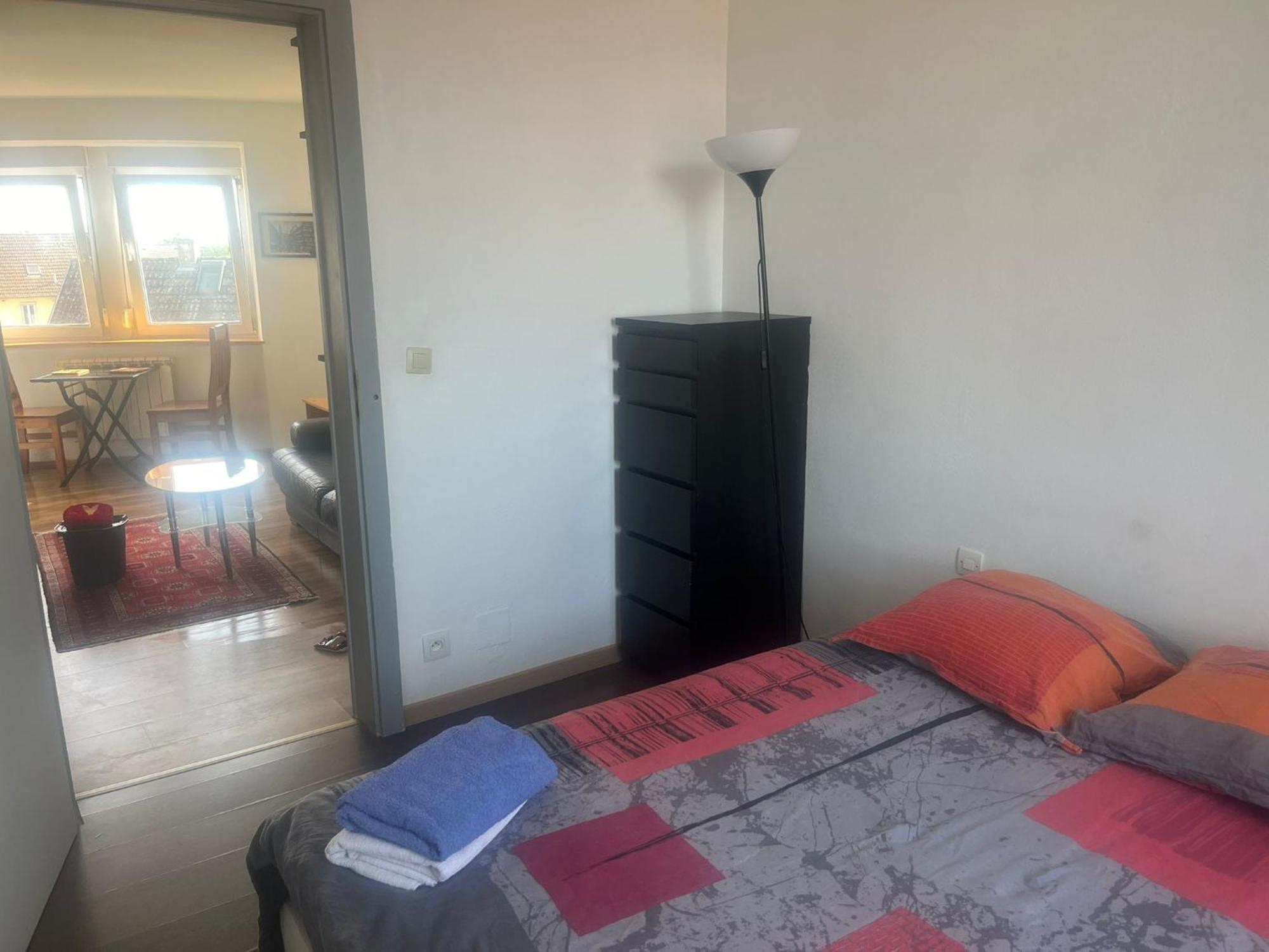 Apartment 2p Lumineux Avec Stationnement Gratuit Straßburg