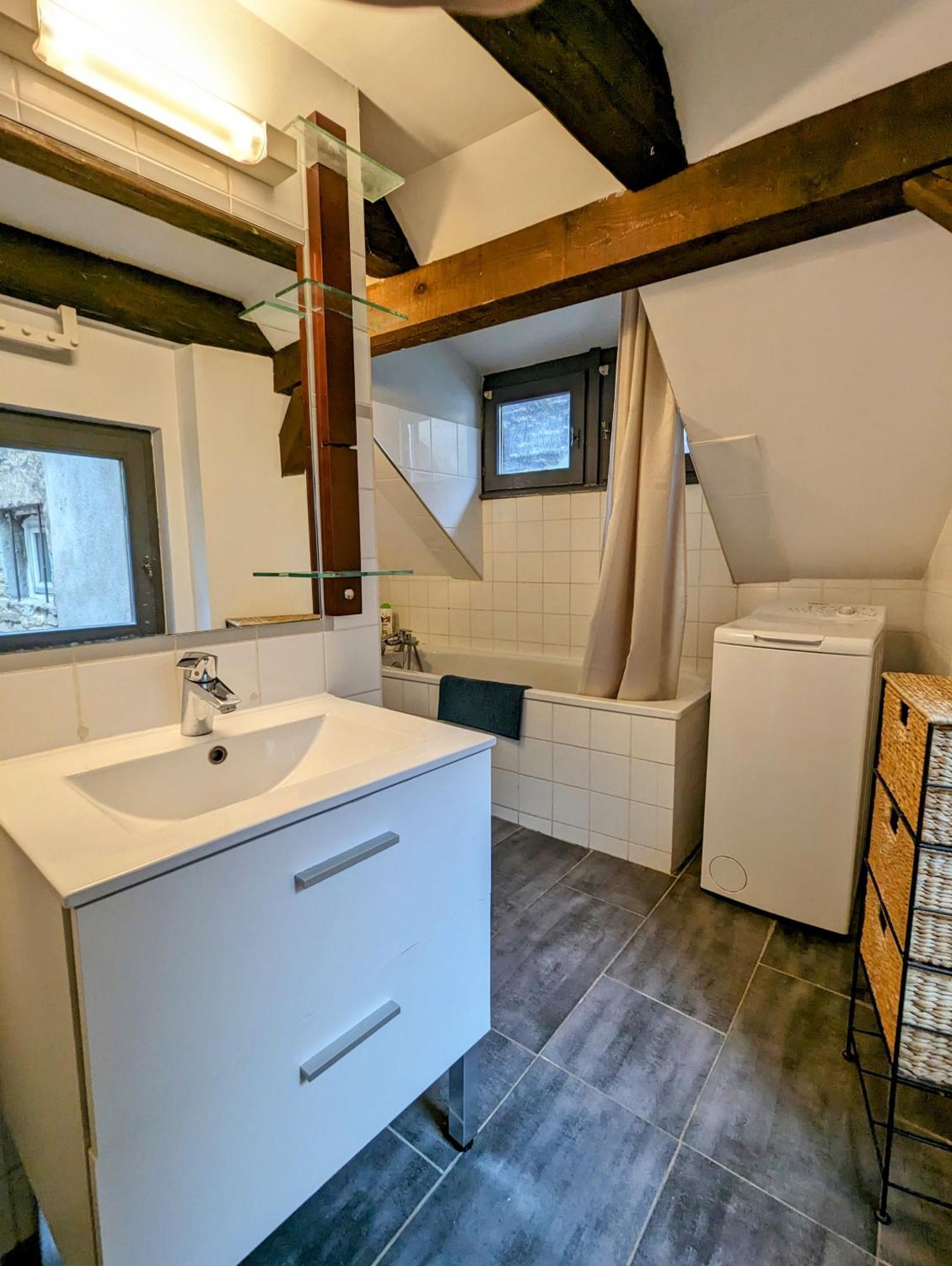 Appartement Triplex Place De La Cathedrale *