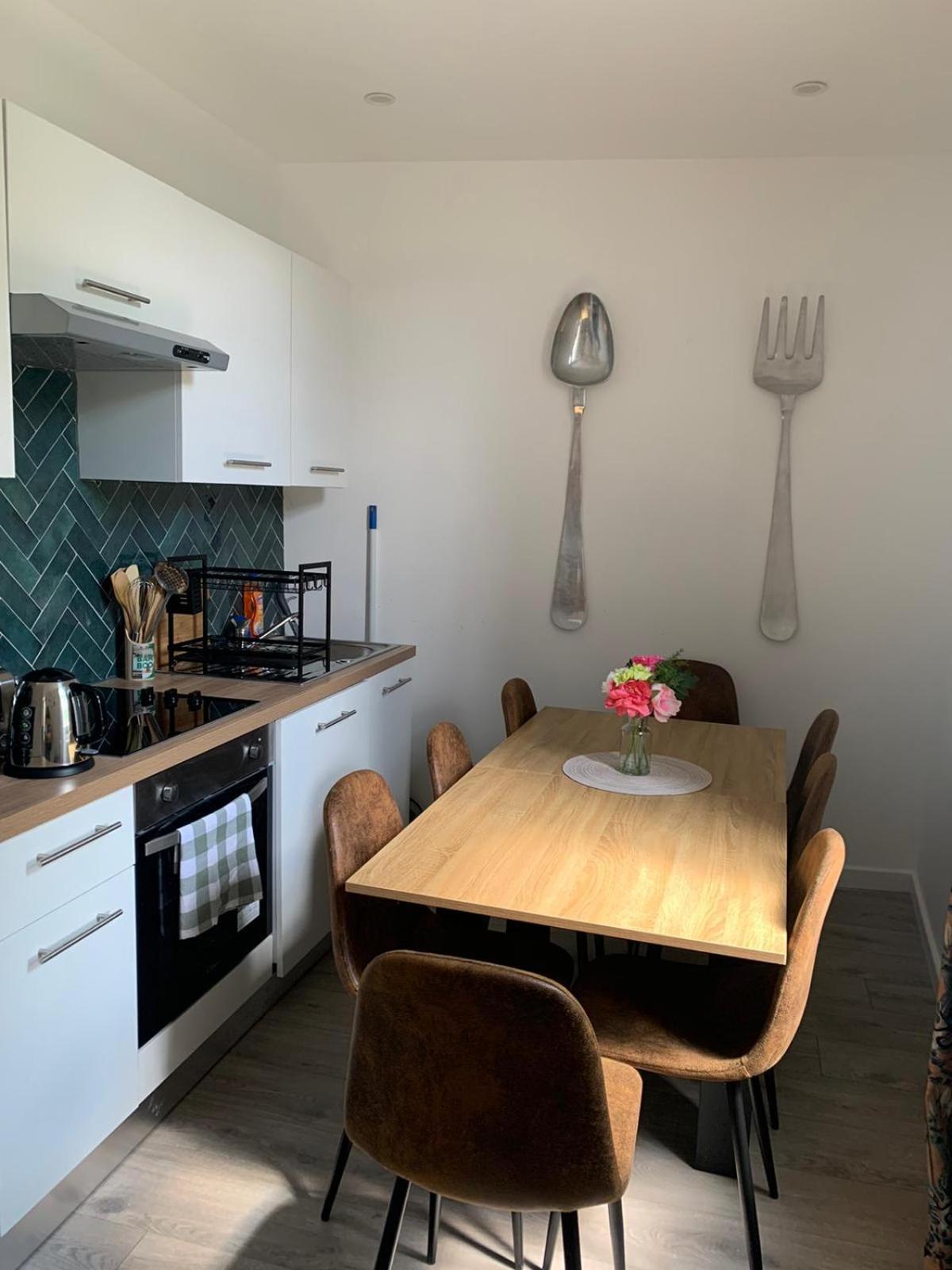 F4 Elegant - Cosy *