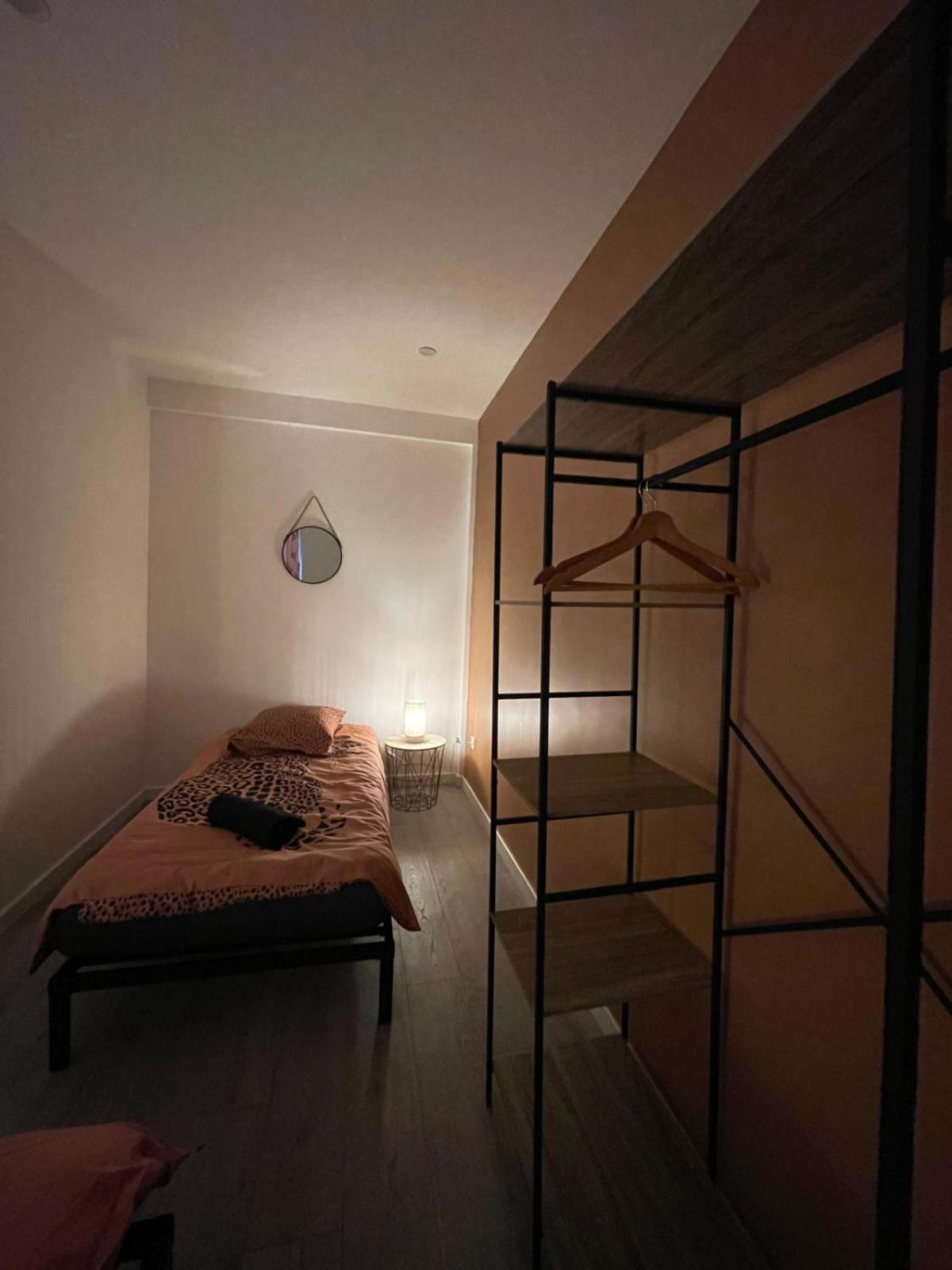 F4 Elegant - Cosy *