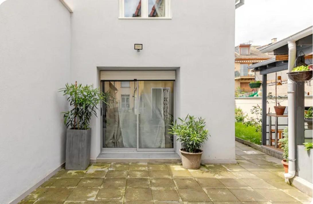 Guest house Maisonnette Avec Terrasse *