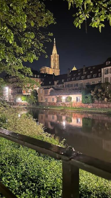 Le Roble - 5 Min Du Centre De Apartment Straßburg