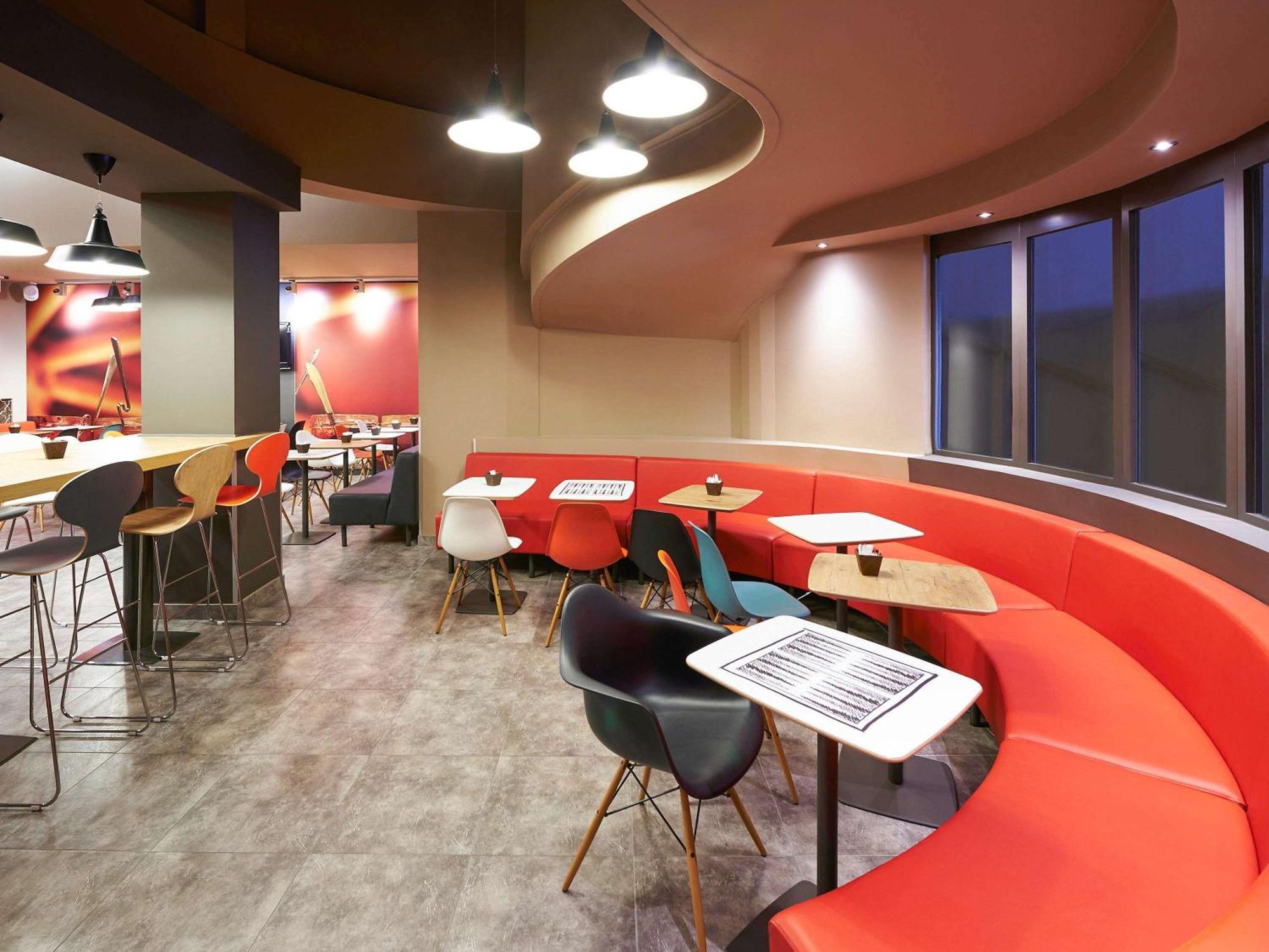 Hotel Ibis Centre Gare 3*