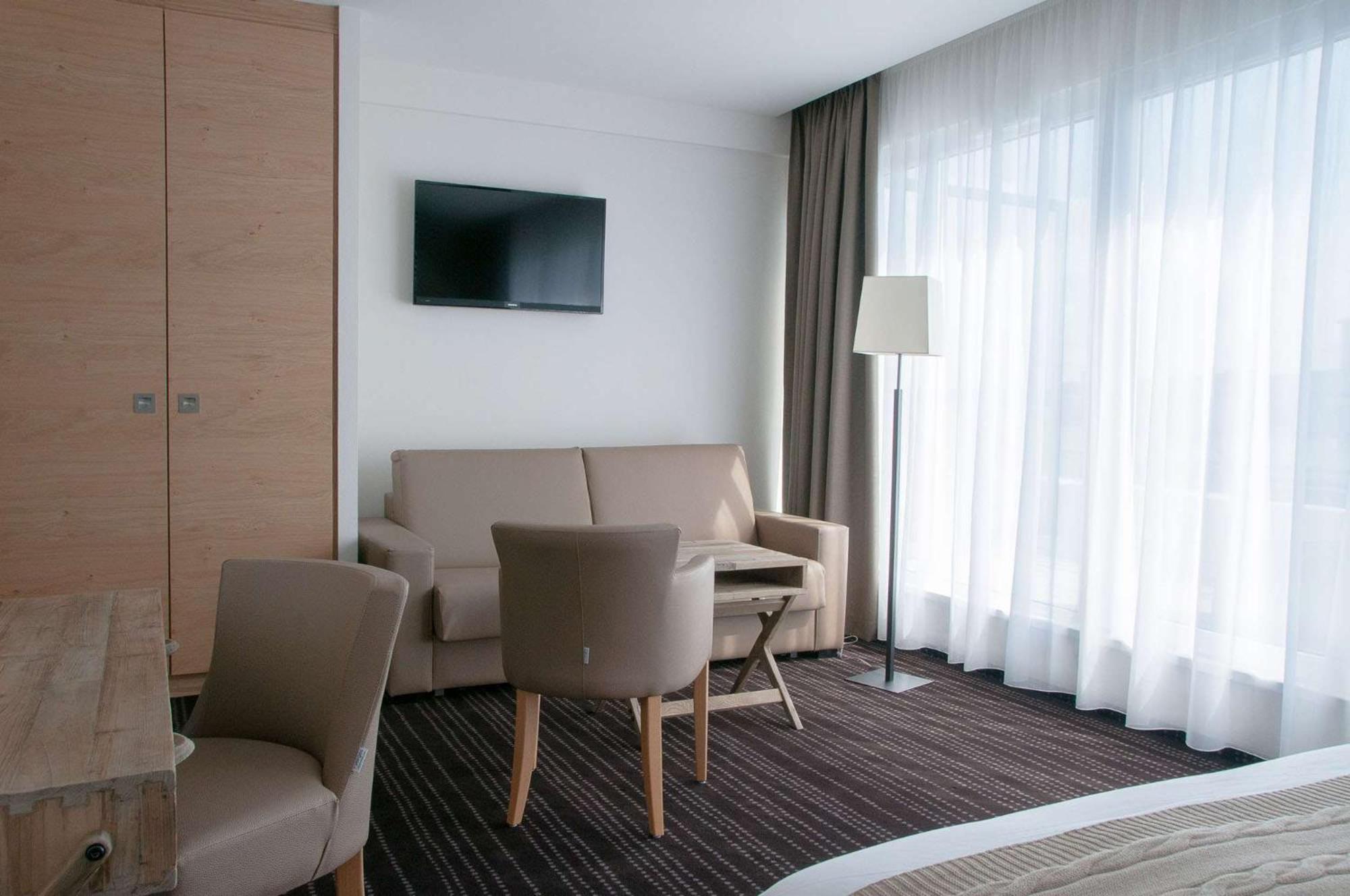 Le Brit Zenith 4* Straßburg