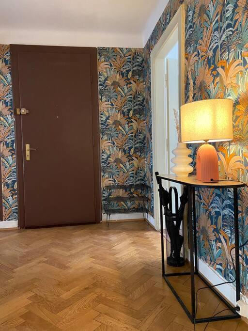 Charismatique Orangerie-10min Parlement Eu-wifi-tv Appartement *