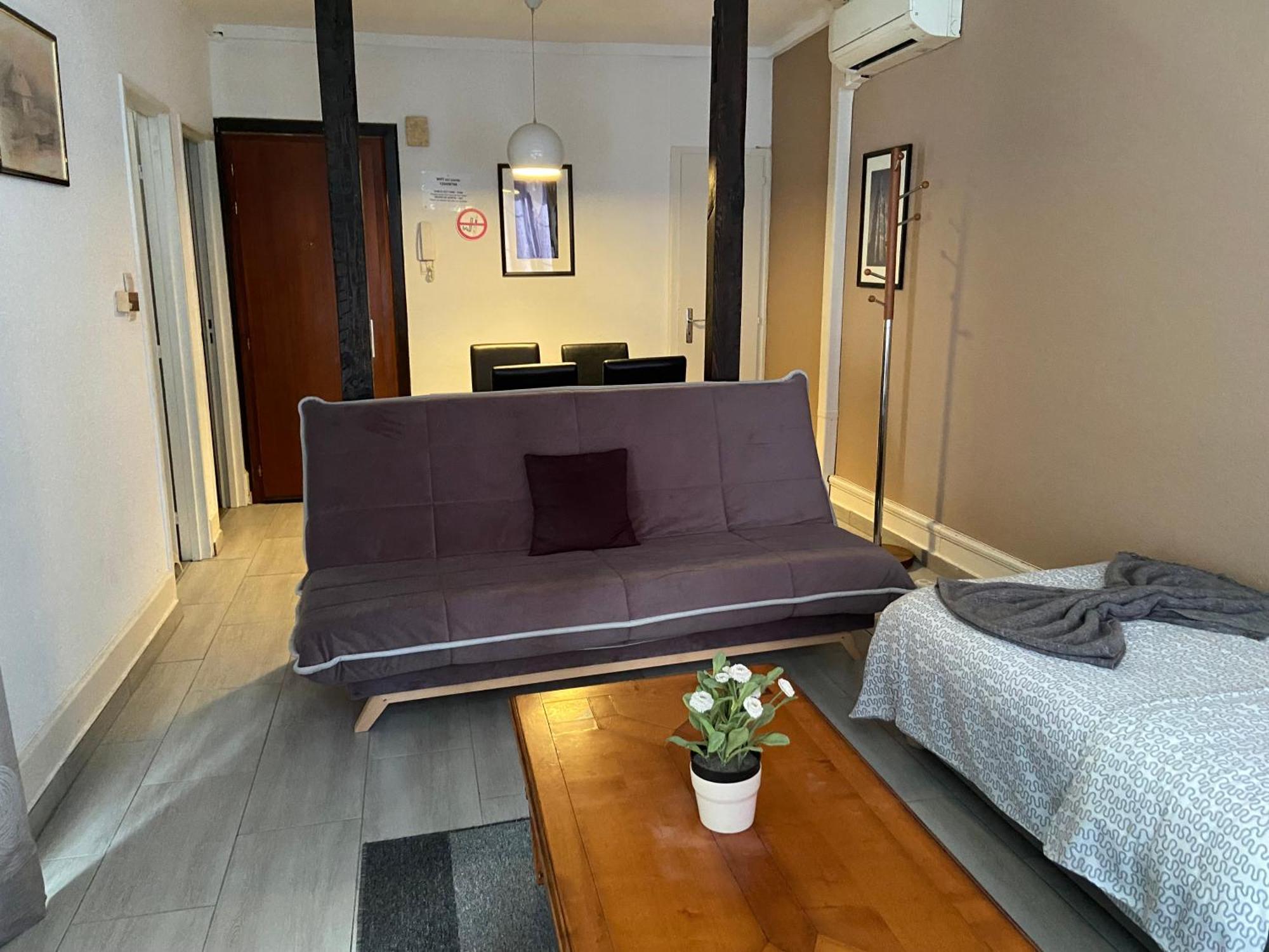 Paola, Pamela, Patricia Et Pascale Appartement