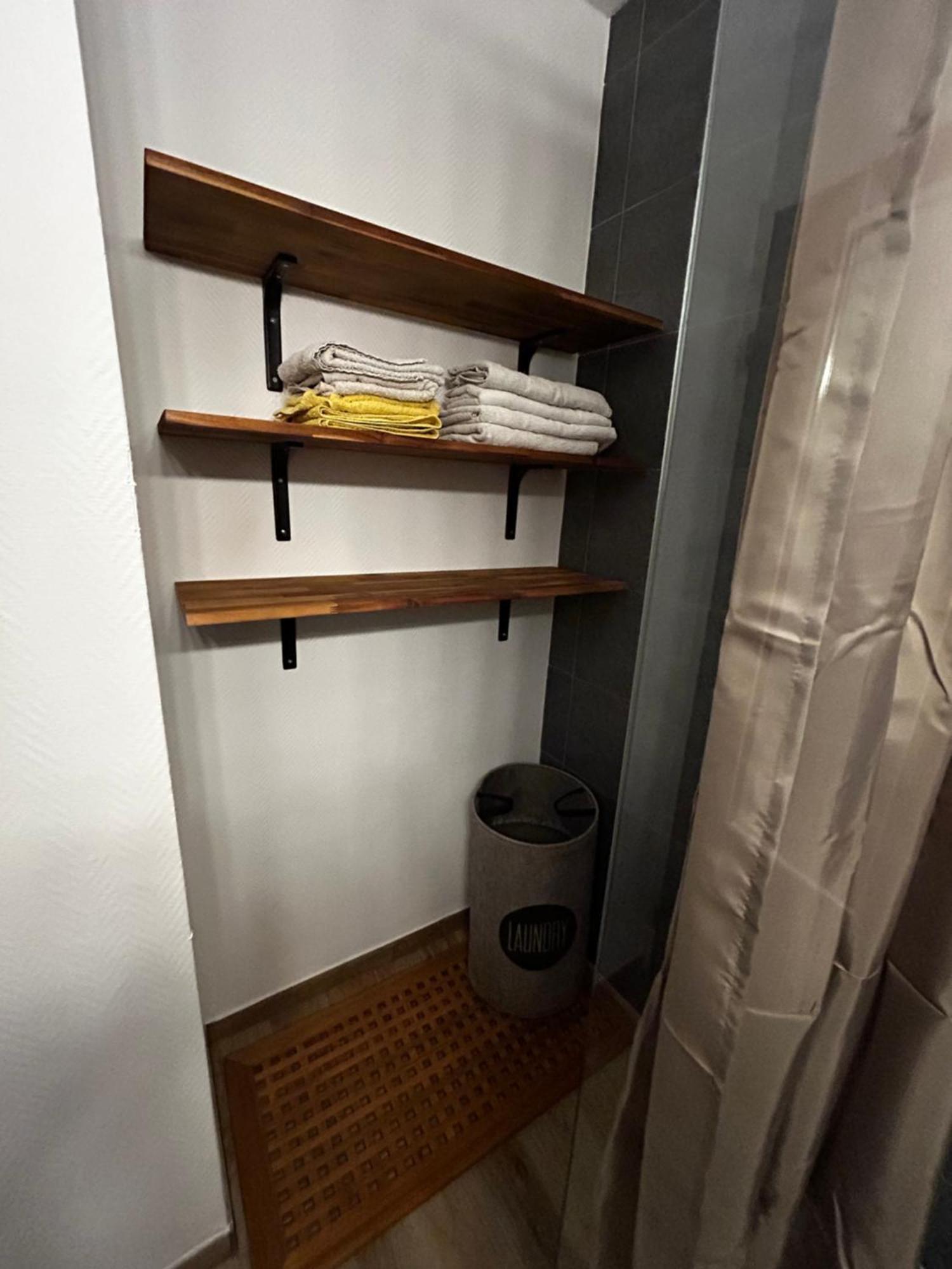 4 Personnes Confort A Appartement *