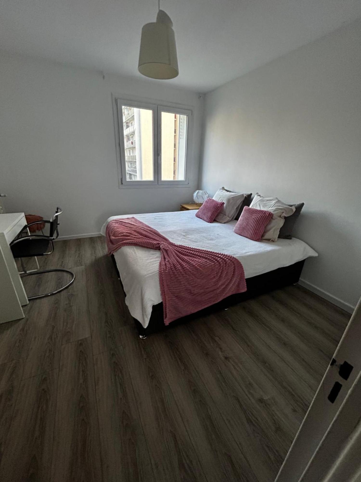 4 Personnes Confort A Appartement *