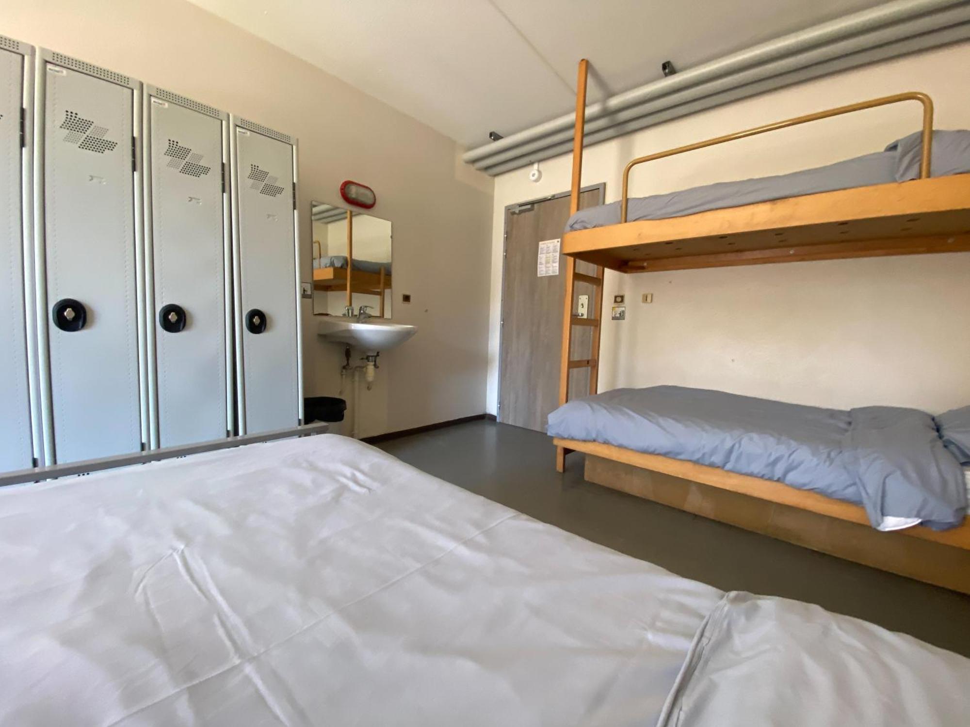 Auberge de jeunesse Hi 2 Rives *