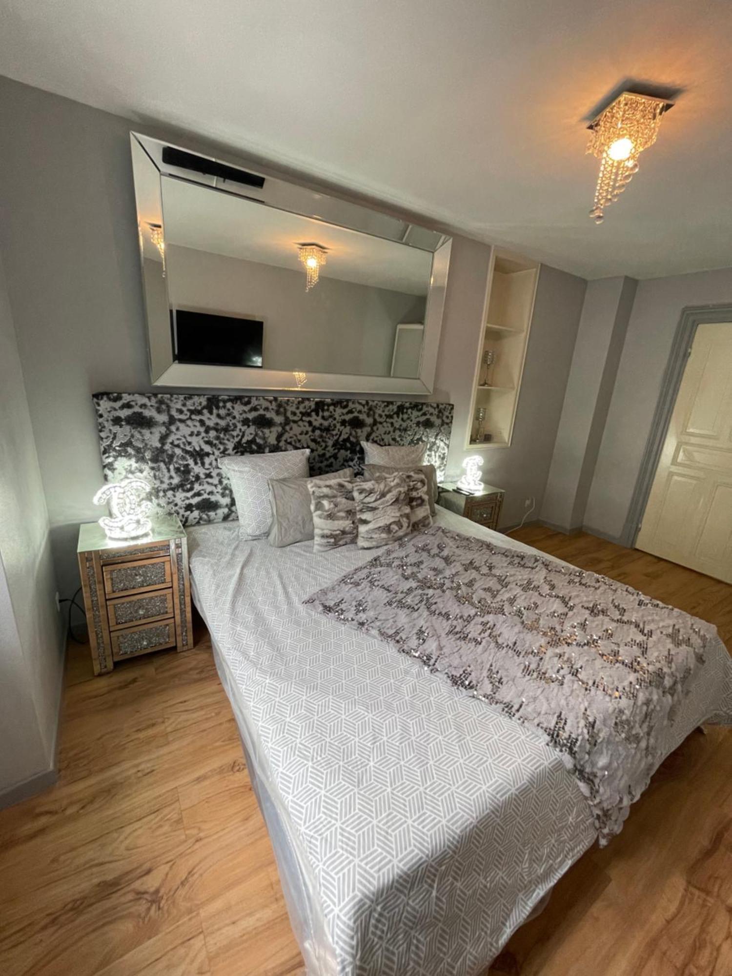 Petit Cocon Emplacement Ideal Centre Ville, Place De Pierre Rdc 25m2 Straatsburg