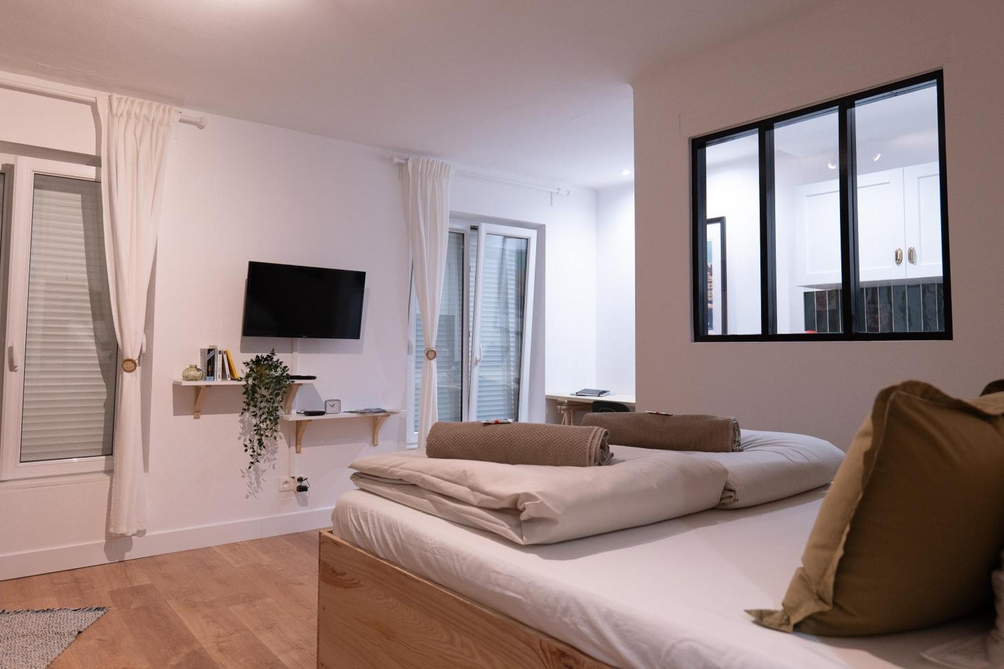 Le Coeur De - A 5min De La Cathedrale Apartment