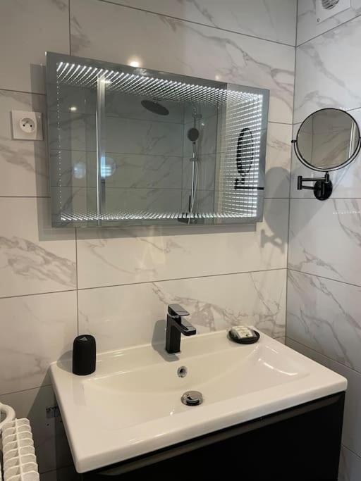 90m2 Hyper Centre Sauna * Straßburg