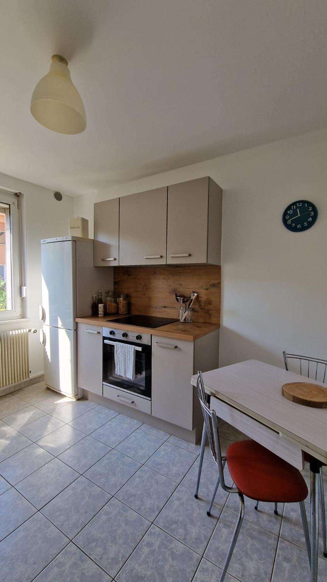 Spacieux Proche Centre-ville Appartement *