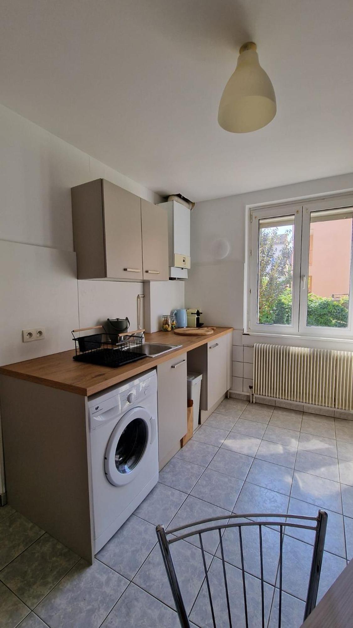 Spacieux Proche Centre-ville Appartement *