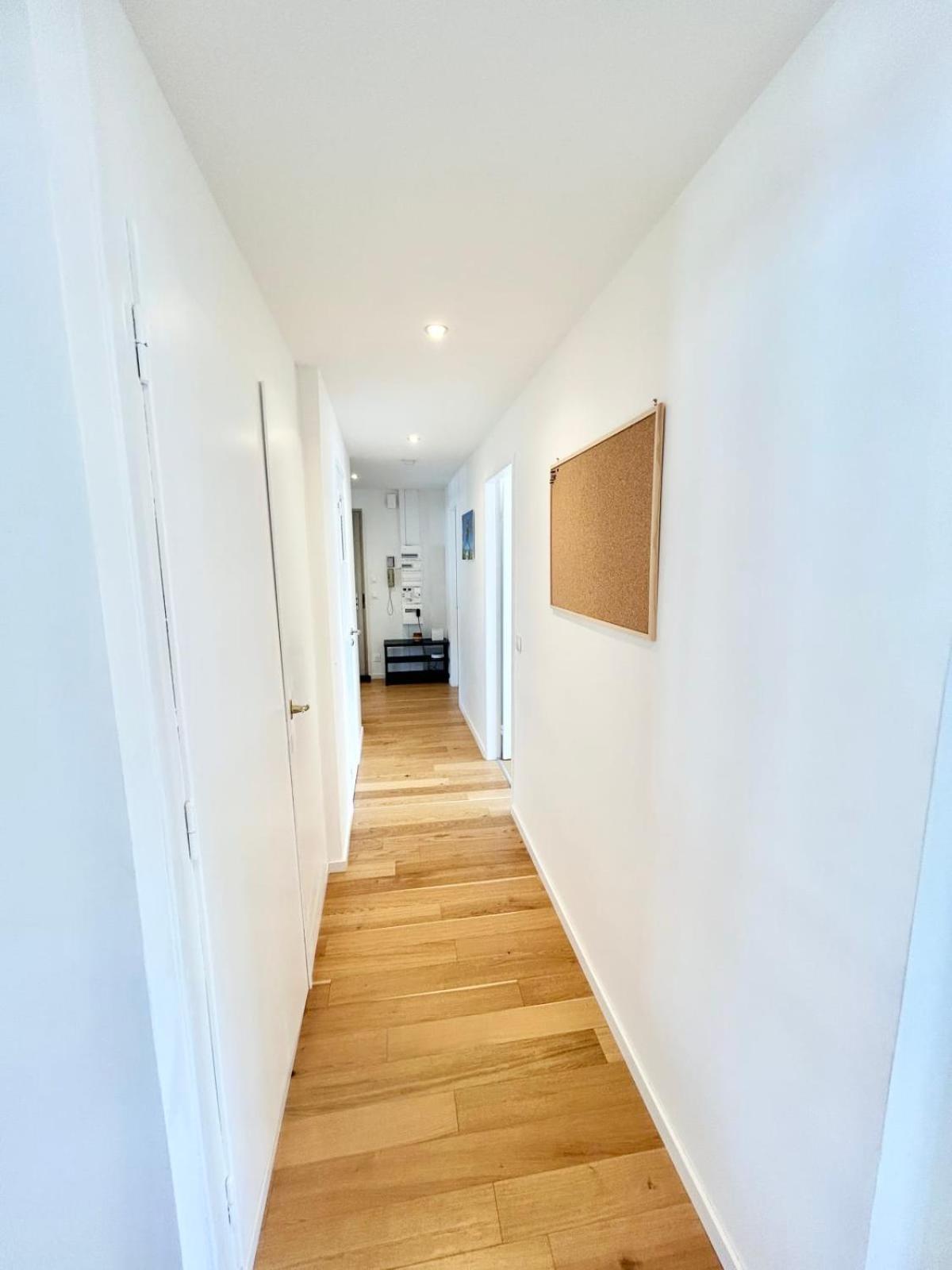 Apartment Three-room With All Comforts Very Close To The City Center