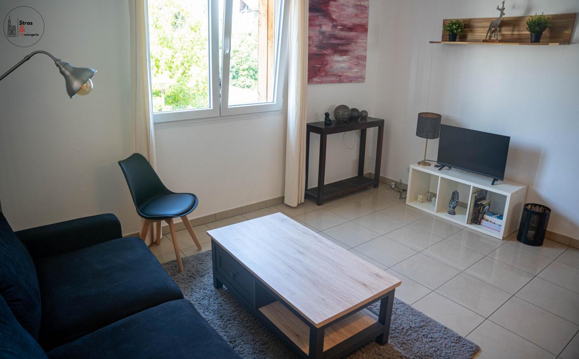 Spacieux Neudorf, Apartment