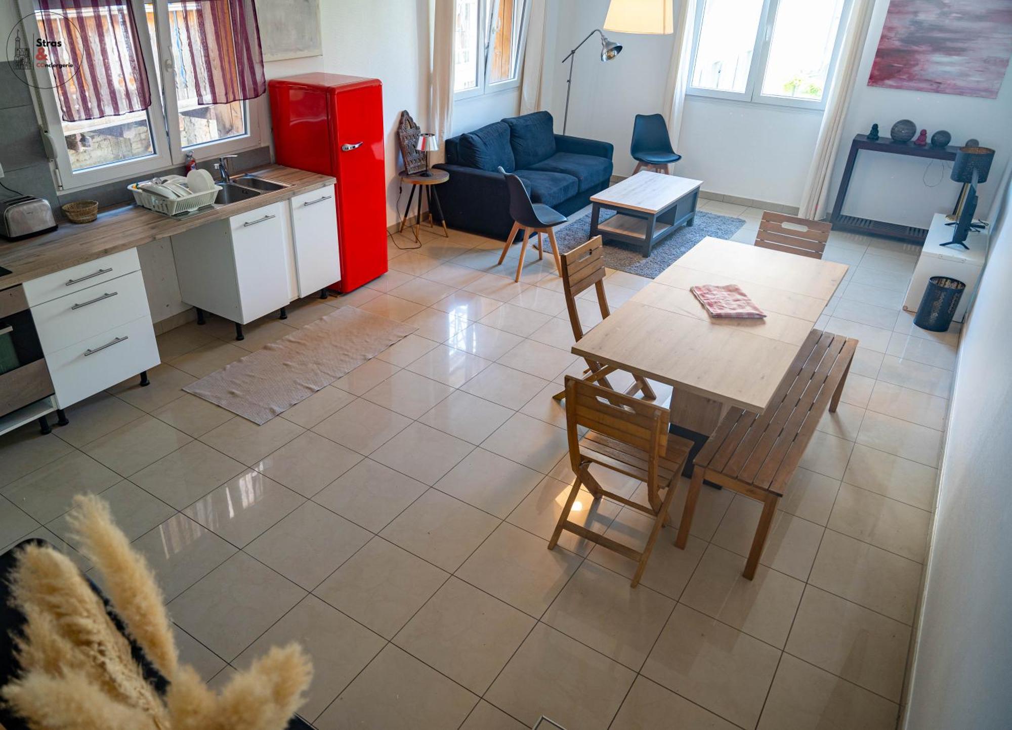 Spacieux Neudorf, Apartment