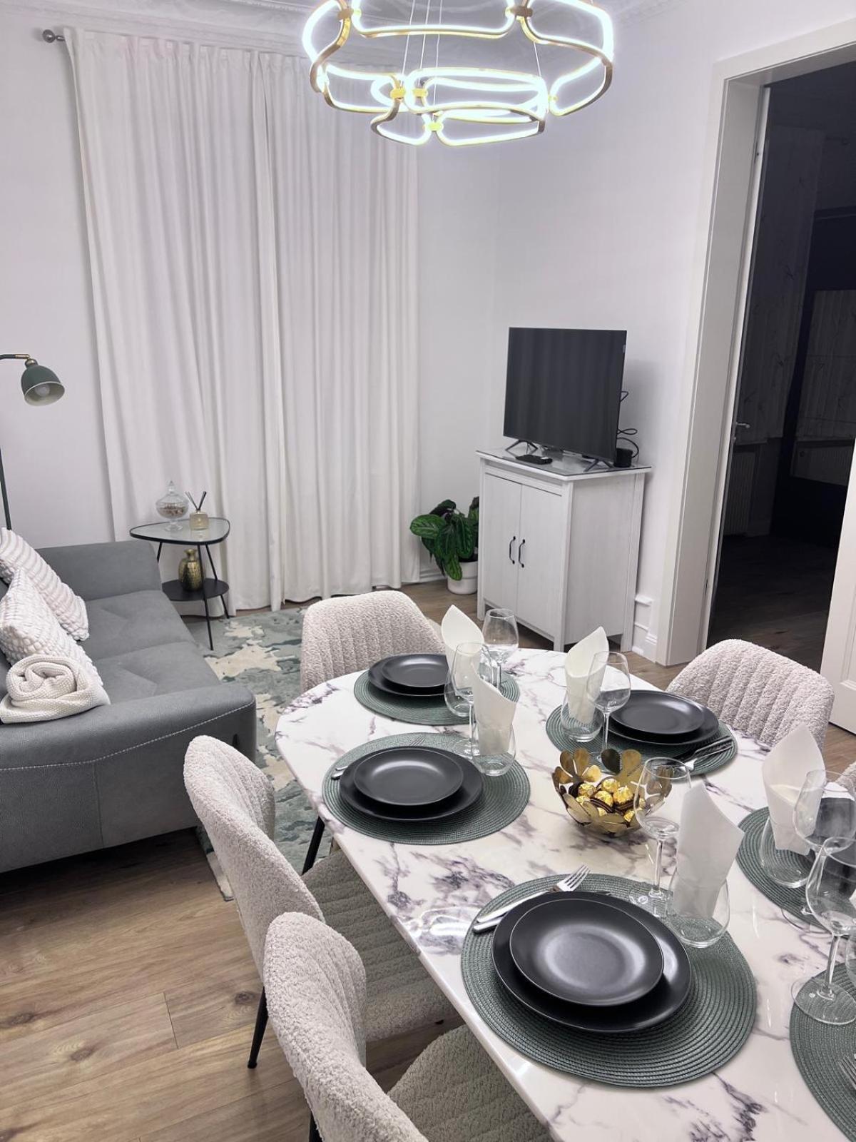 Apartment Le Rapp 6, De Standing 3 Chambres, 7 Personnes &1 Bebe, Cosy Et Familial Ultra Equipe Emplacement Ideal Proche Gare Centre Marches De Noel Quartier Tribunal Contades Straßburg