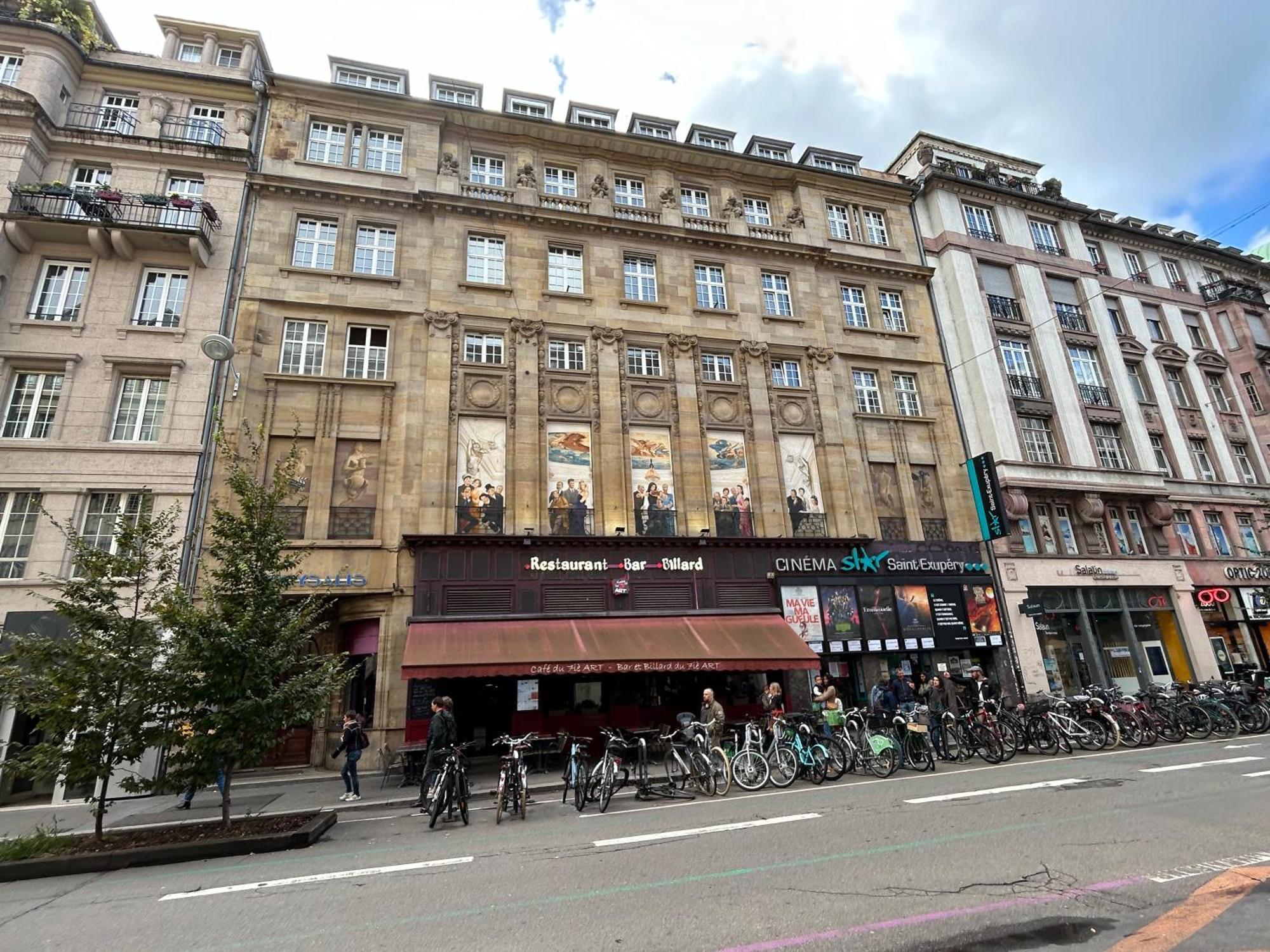 Appartement With Parking Straatsburg