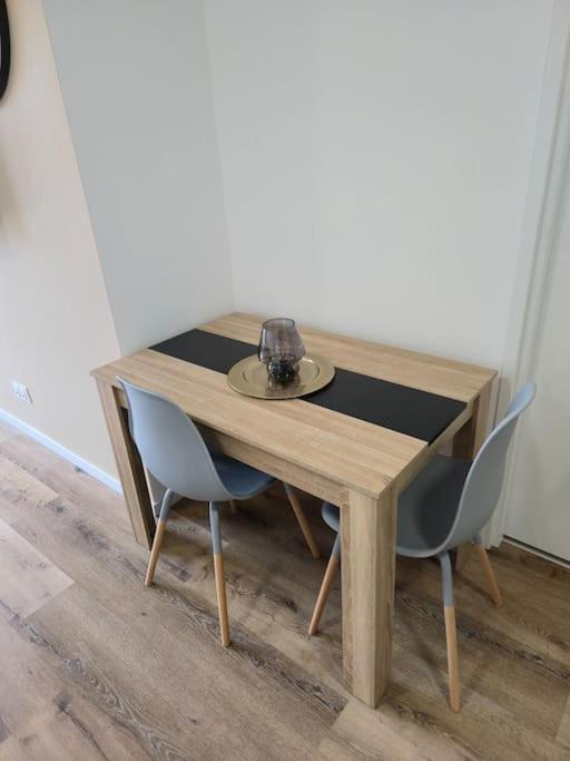 Appartement 302 - 2 Pieces Equipe A *